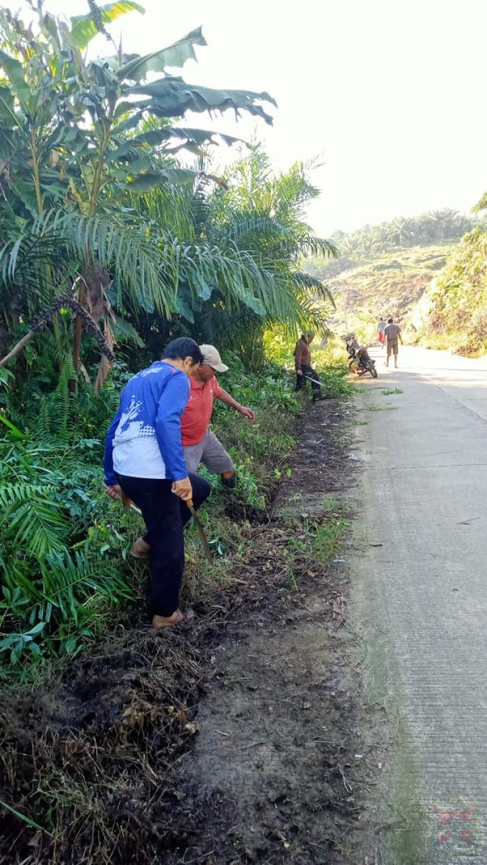 Gotong Royong Desa Rante Mario